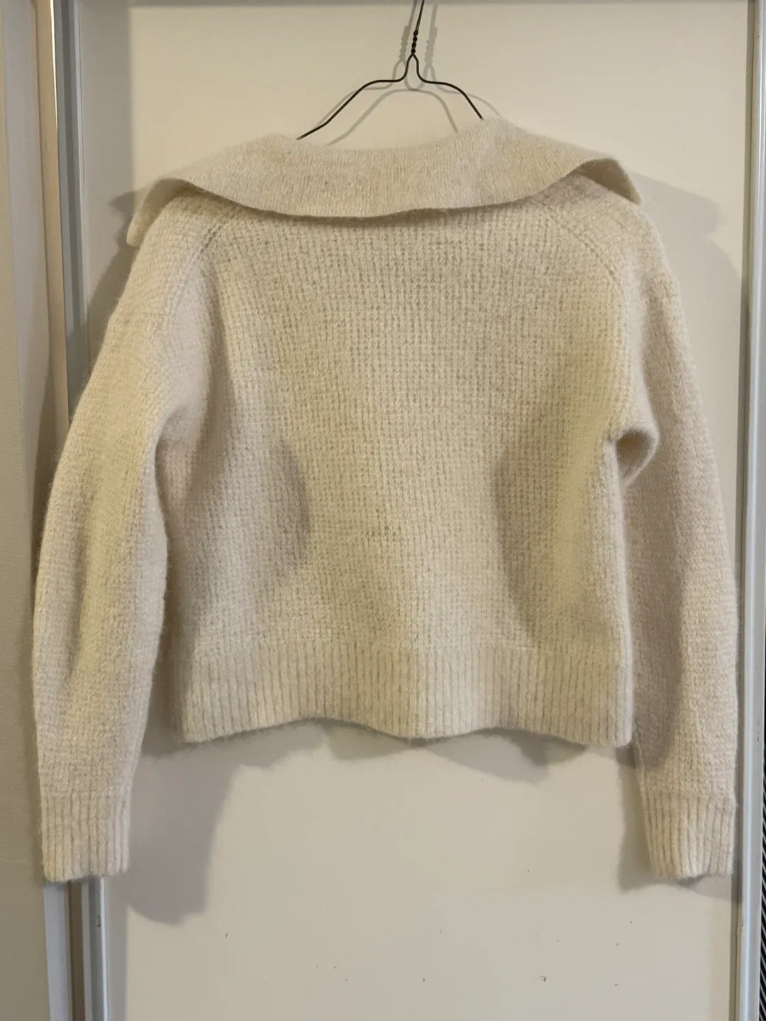 Everlane Alpaca Blend Sweater - Size Small image indicator(4)
