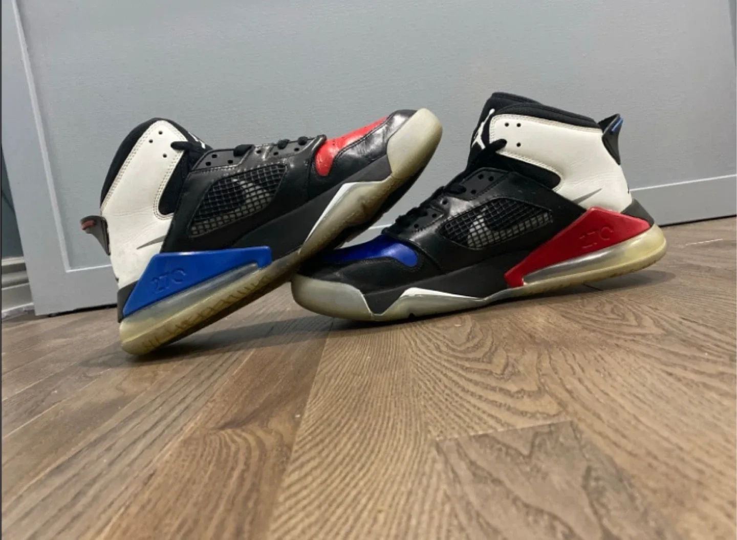 Air Jordan Mars 270 top 3 High-Top Sneakers image indicator(6)