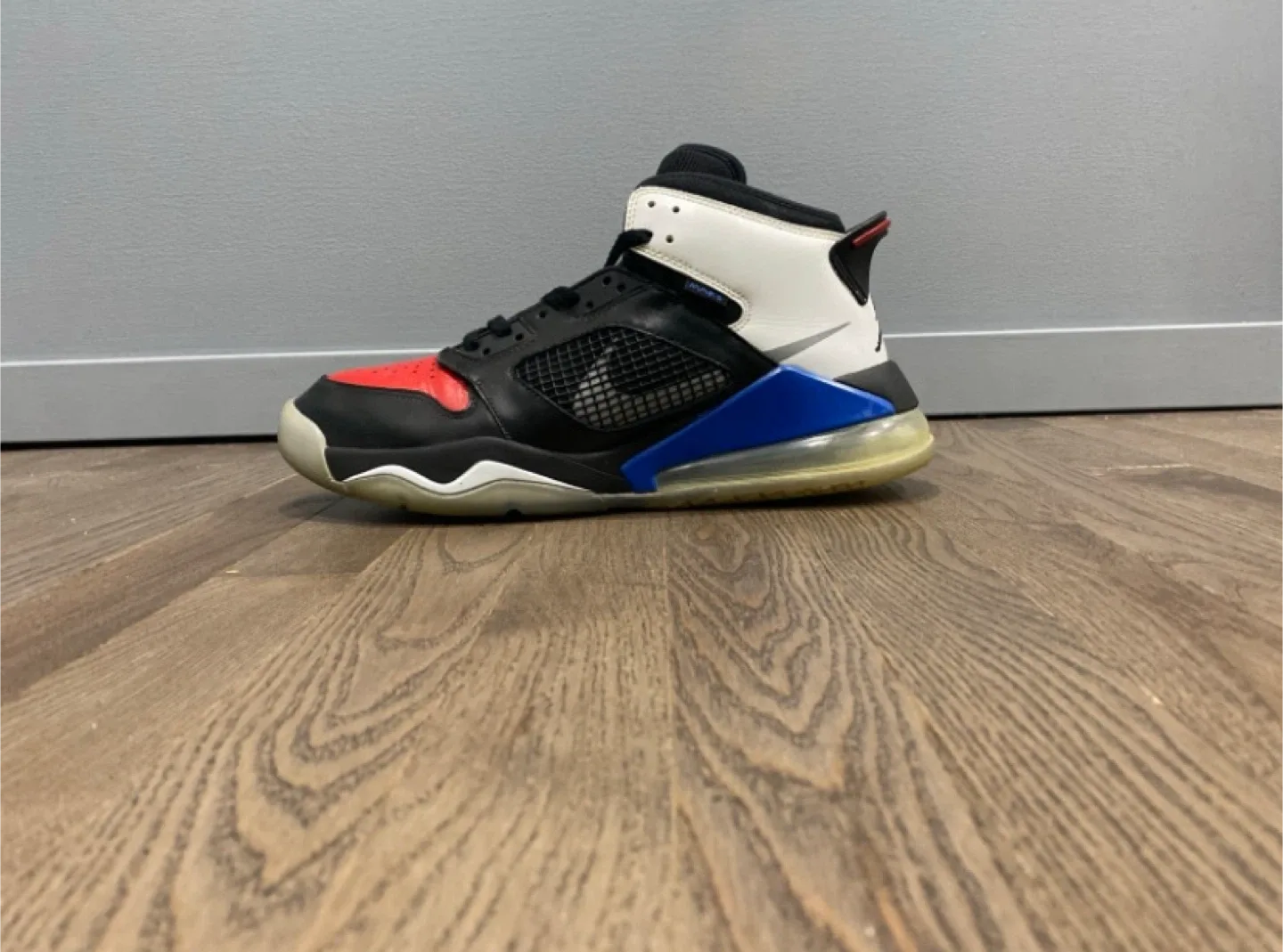 Air Jordan Mars 270 top 3 High-Top Sneakers image indicator(4)