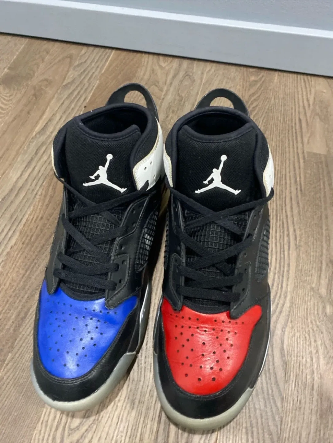 Air Jordan Mars 270 top 3 High-Top Sneakers image indicator(5)