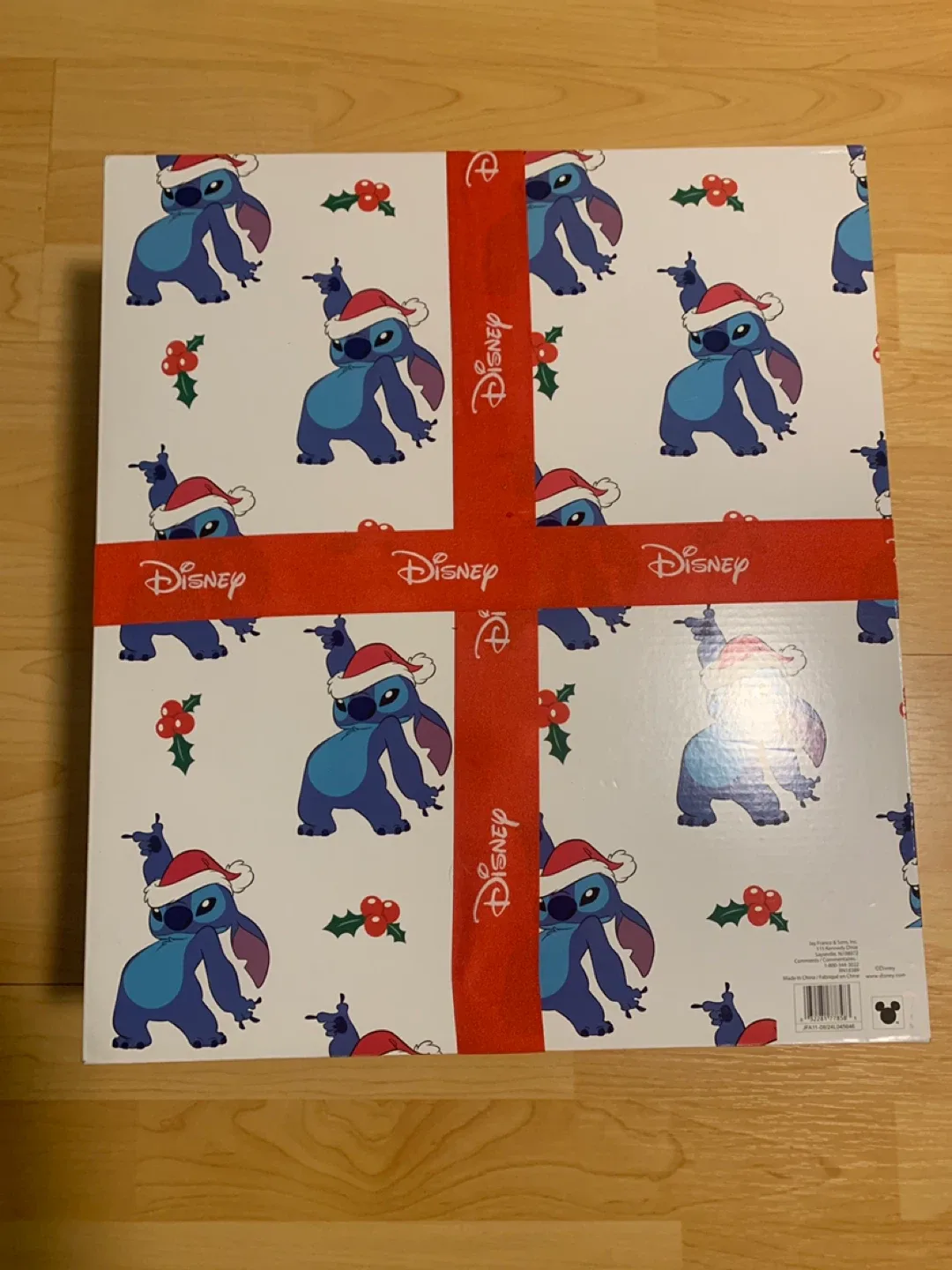 Disney Stitch Christmas Blanket. image indicator(2)