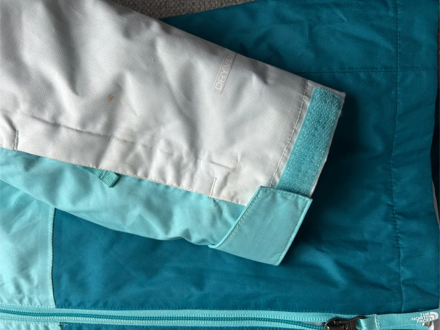 The North Face Girl's Ski Jacket & Pants Set image indicator(2)