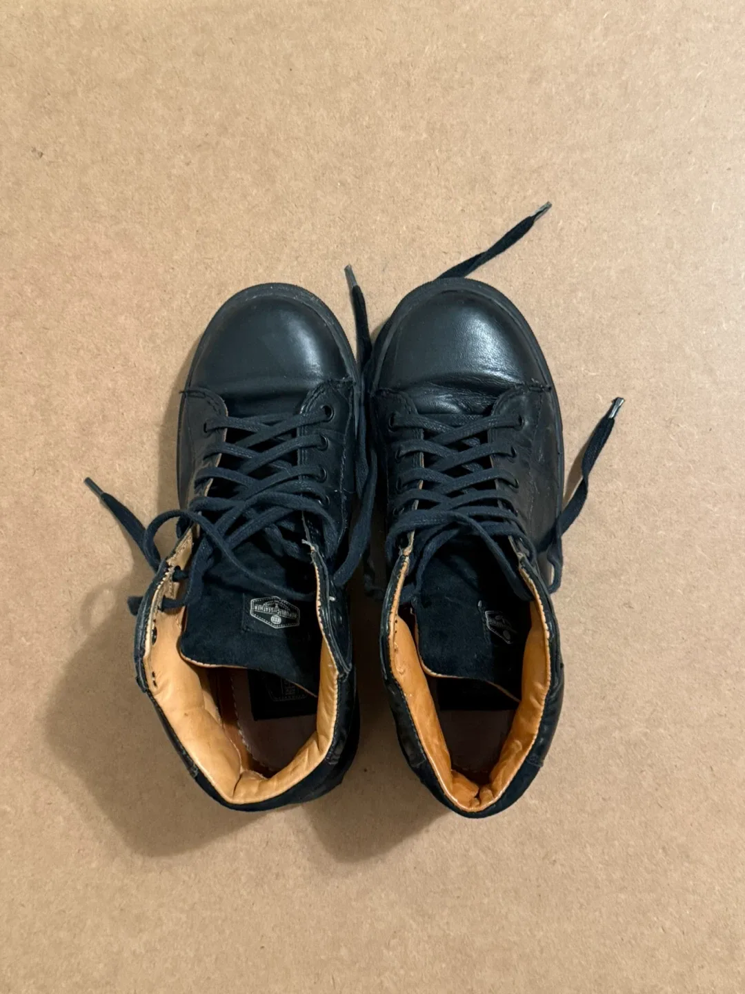 Republic of Leather Black High-Top Sneakers - Size 6 thumbnail