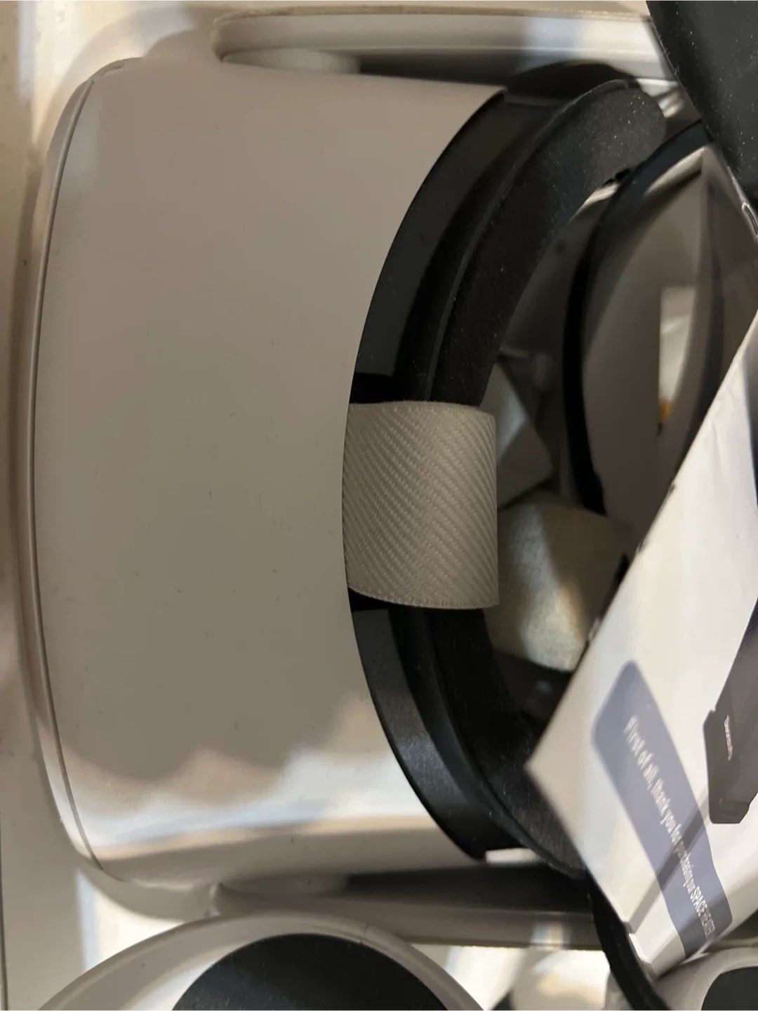 Meta Quest 2 VR Headset - Like New! image indicator(3)