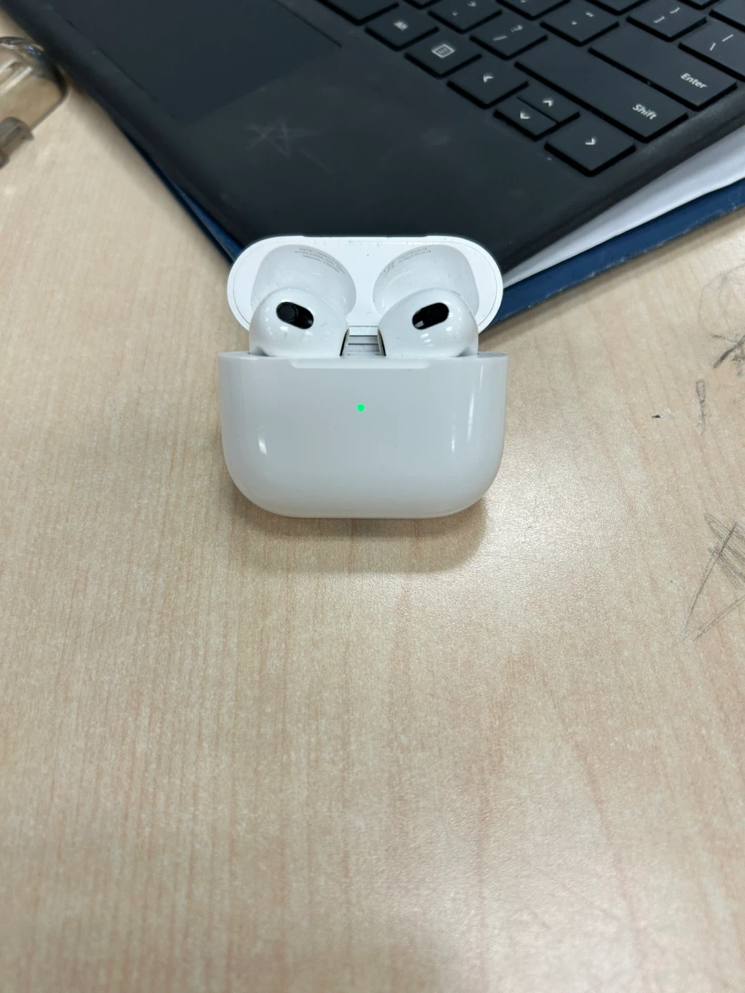 Apple AirPods (3rd generation)