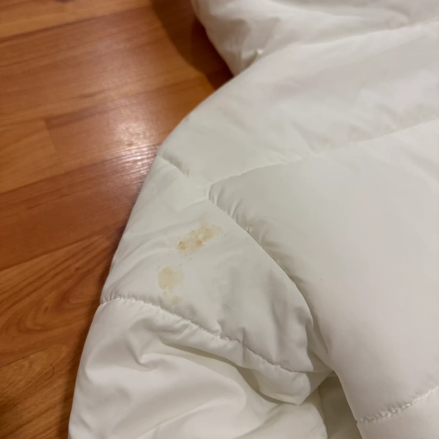 Nike White Puffer Jacket image indicator(7)