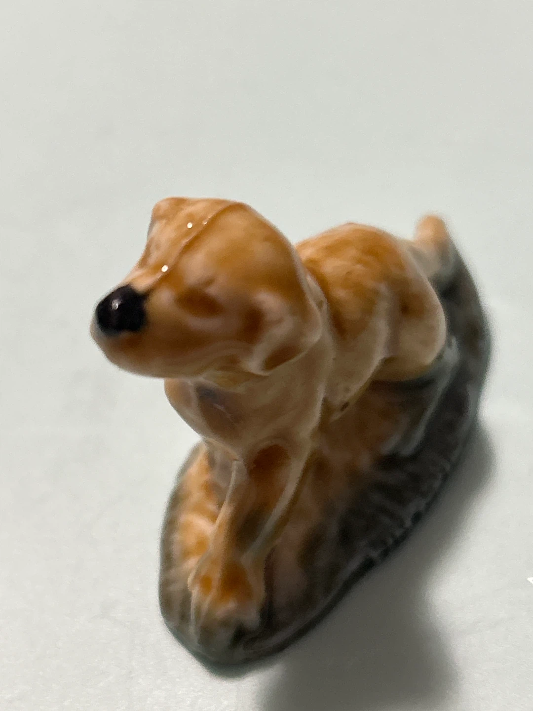 Wade Whimsies miniature dog Golden Retriever Miniature Figurine
