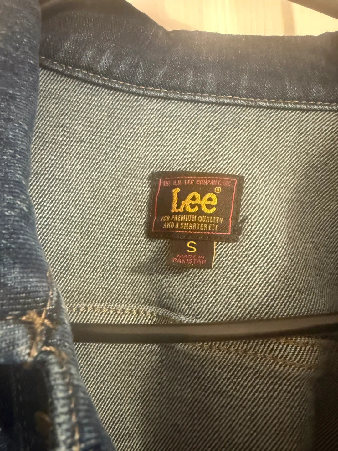Lee Denim Jacket Size S - photo 3