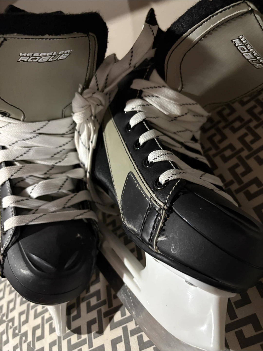 Hespeler Rogue Junior Size 3 Hockey Skates - photo 3