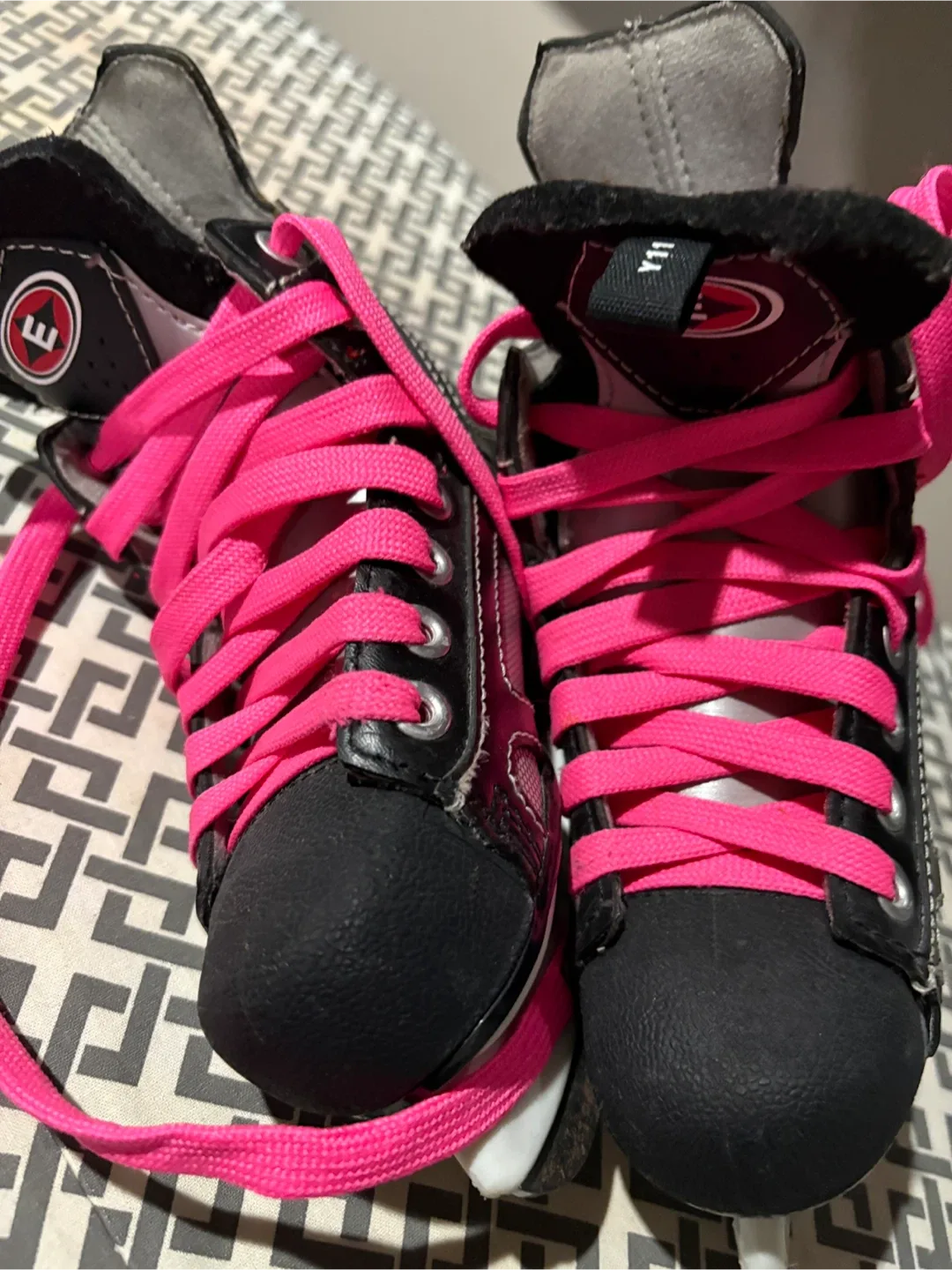 Easton X-Treme Stealth Youth Ice Skates - Size Y11 image indicator(3)