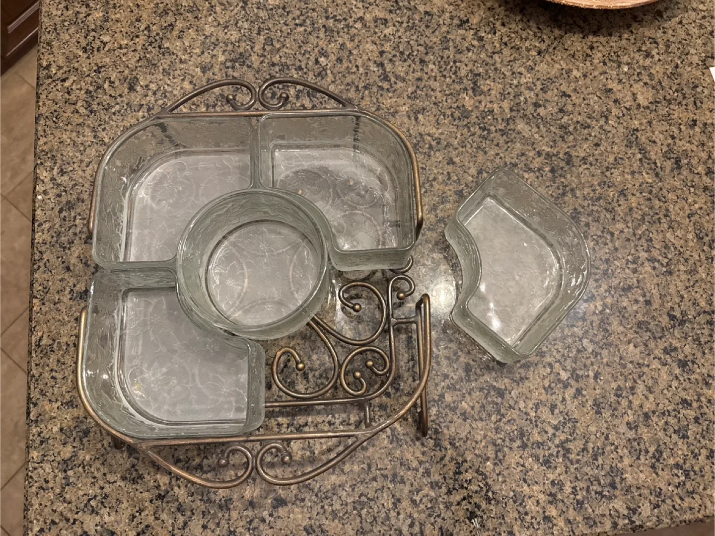 Divided Serving Tray image indicator(2)