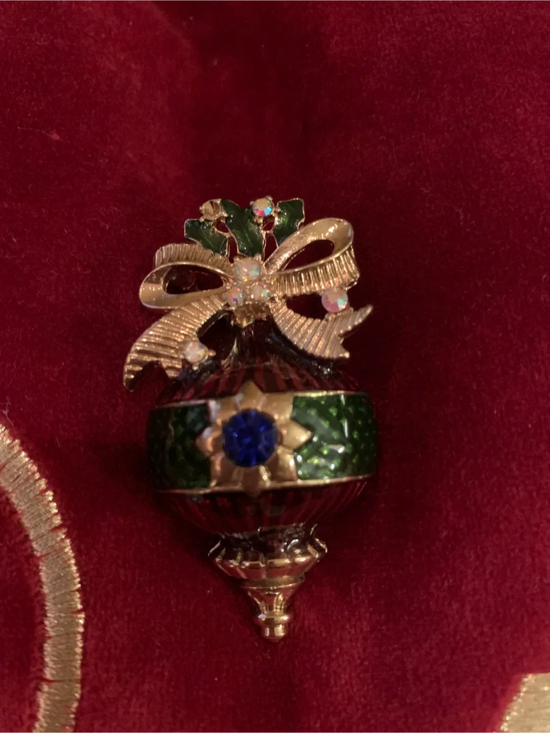 Vintage Pin Brooch Lot image indicator(4)