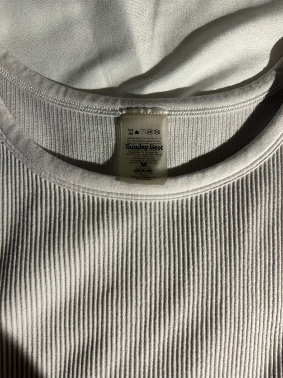 Aritzia White Ribbed Tank Top - Size M image indicator(2)