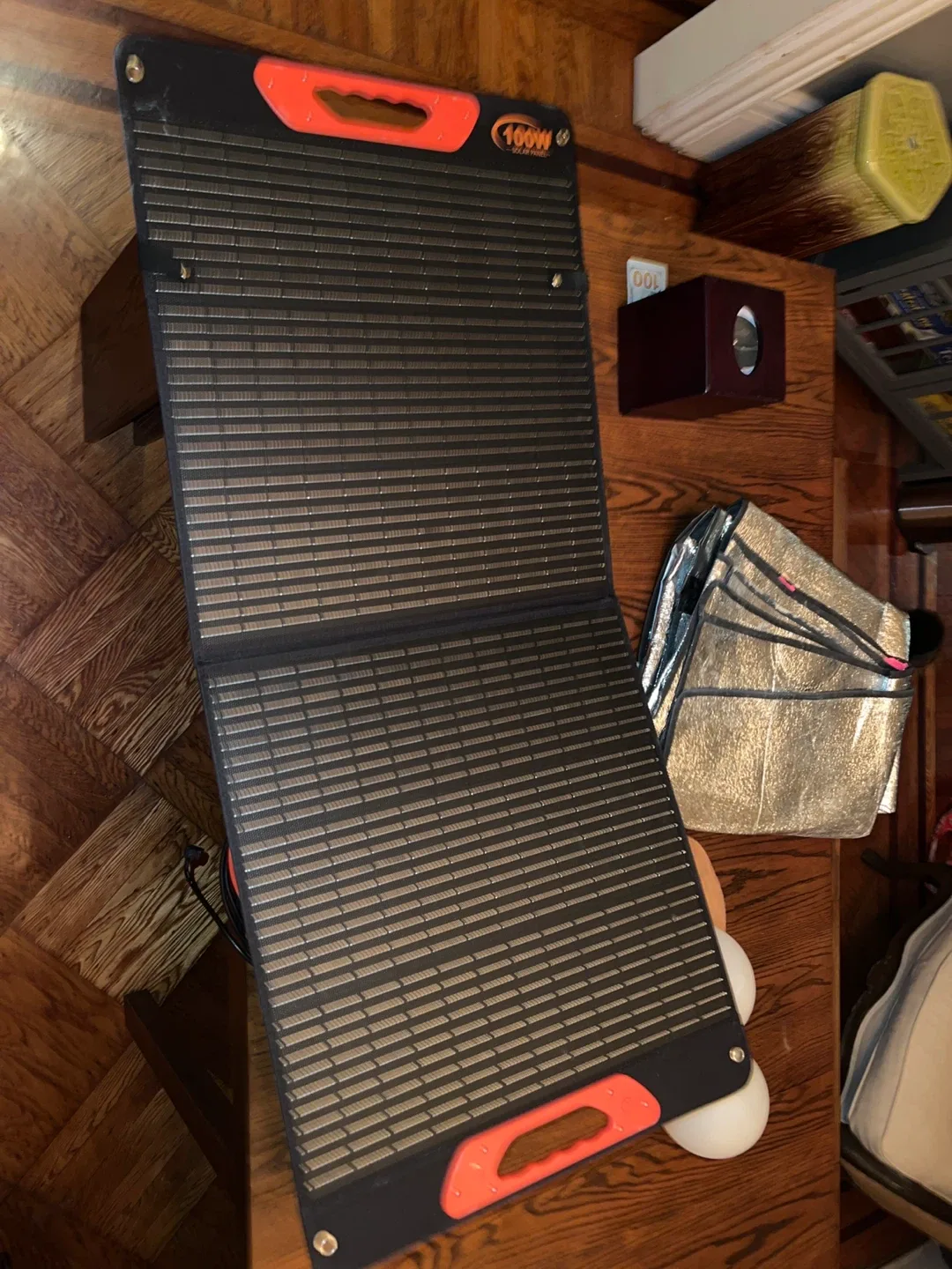 New 100W Portable Solar Panel Kit with extension cables image indicator(3)