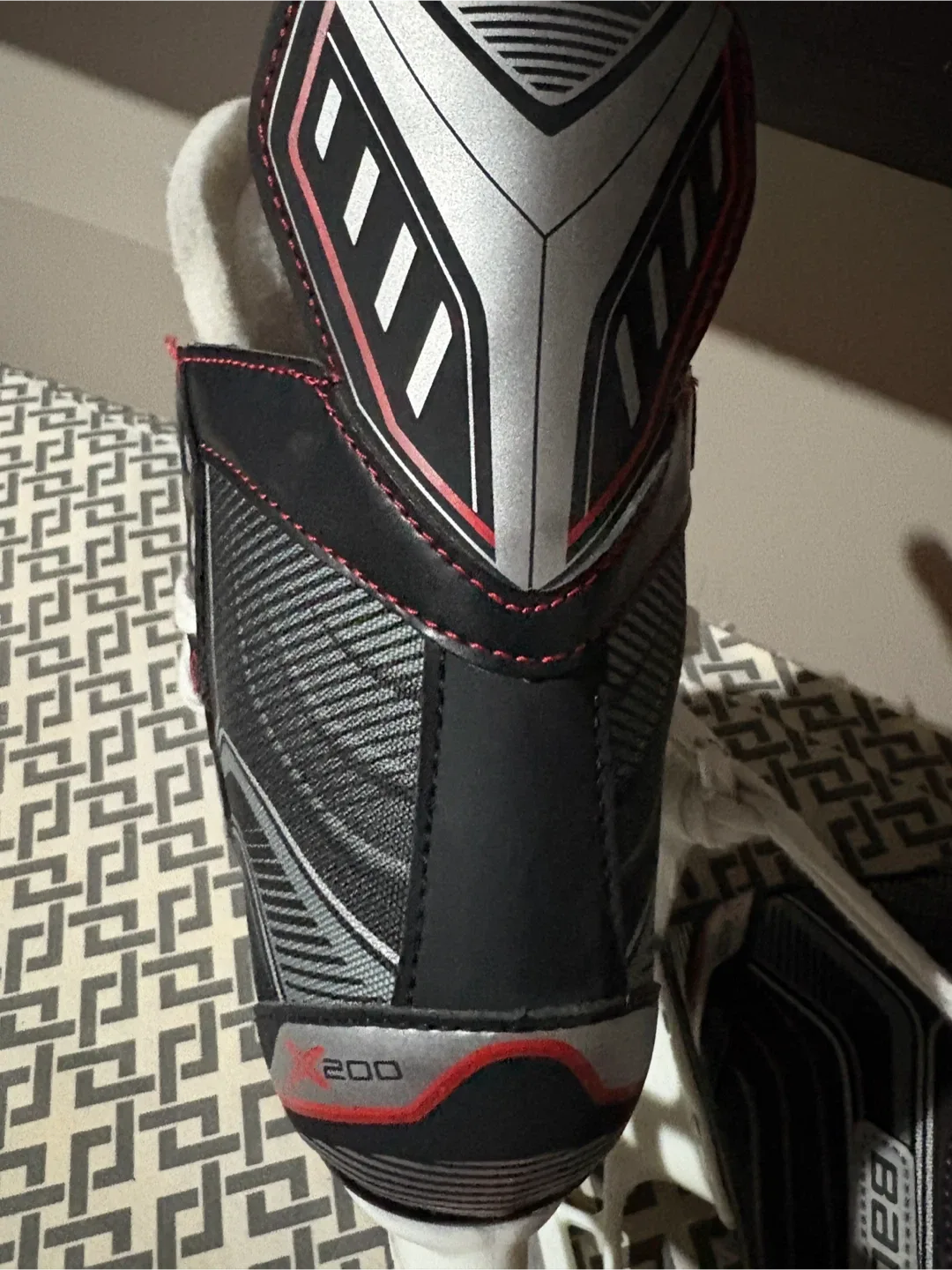 Bauer X200 Ice Hockey Skates Youth Size 3 image indicator(4)