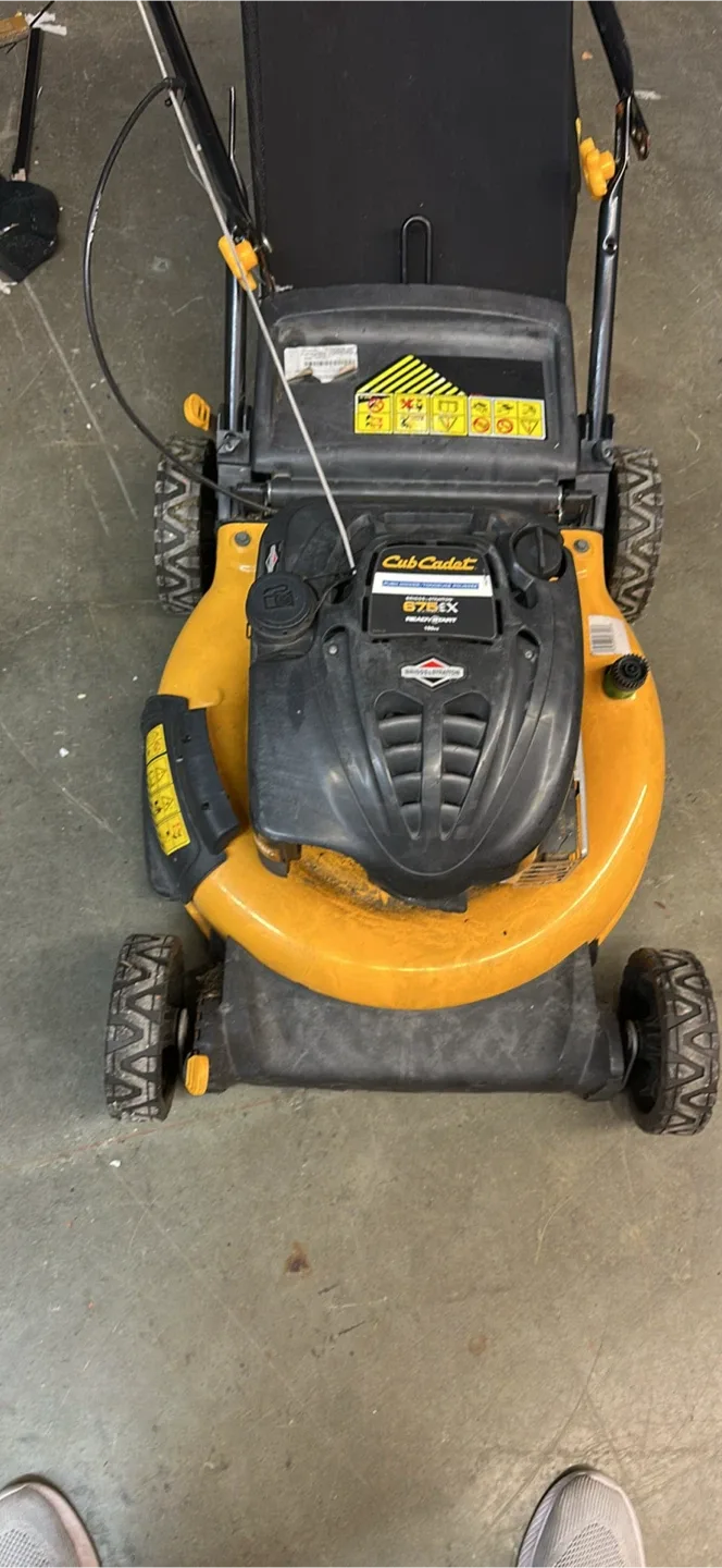 Cub Cadet 675EX Ready Start Lawn Mower