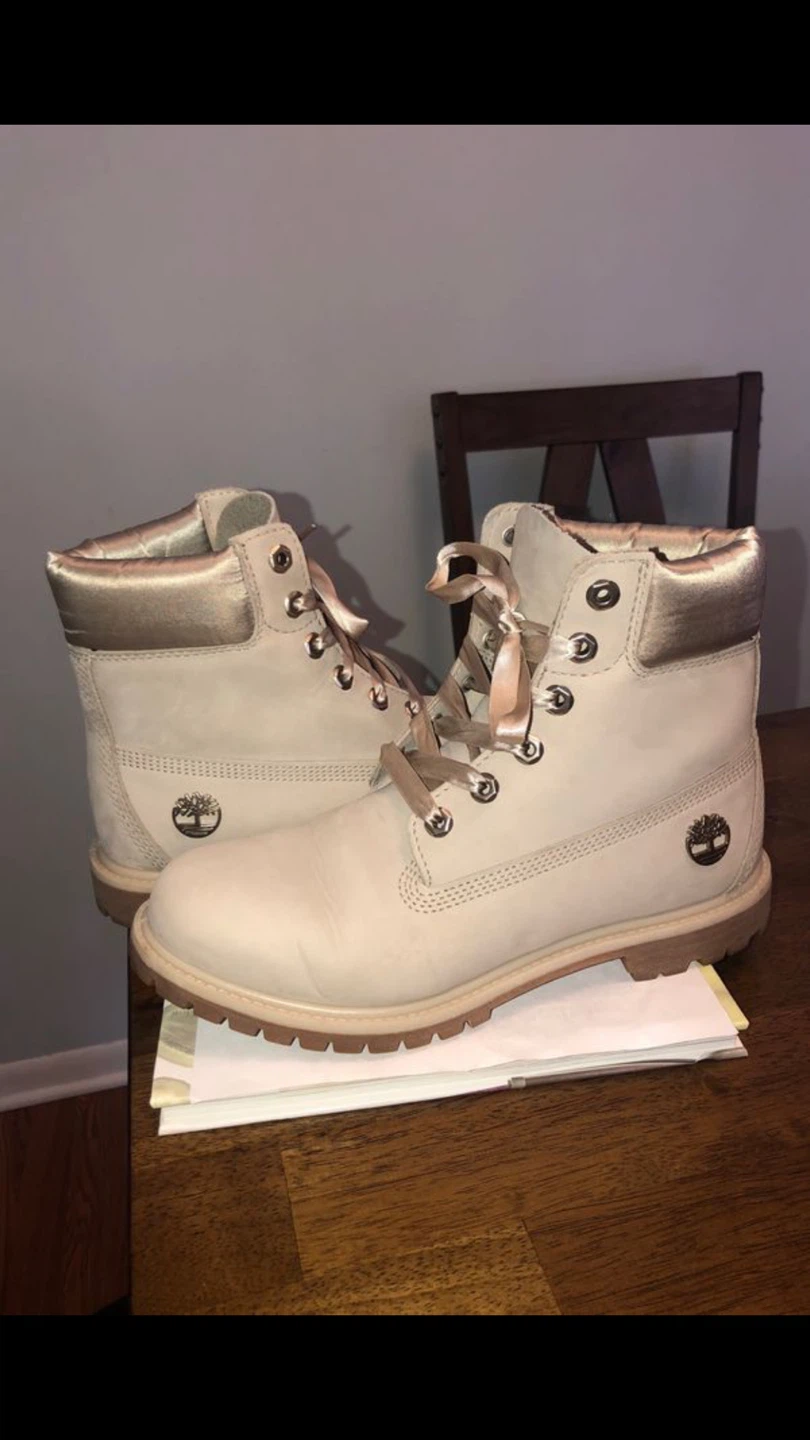 Women’s Timberland Boots- size 10 - photo 5