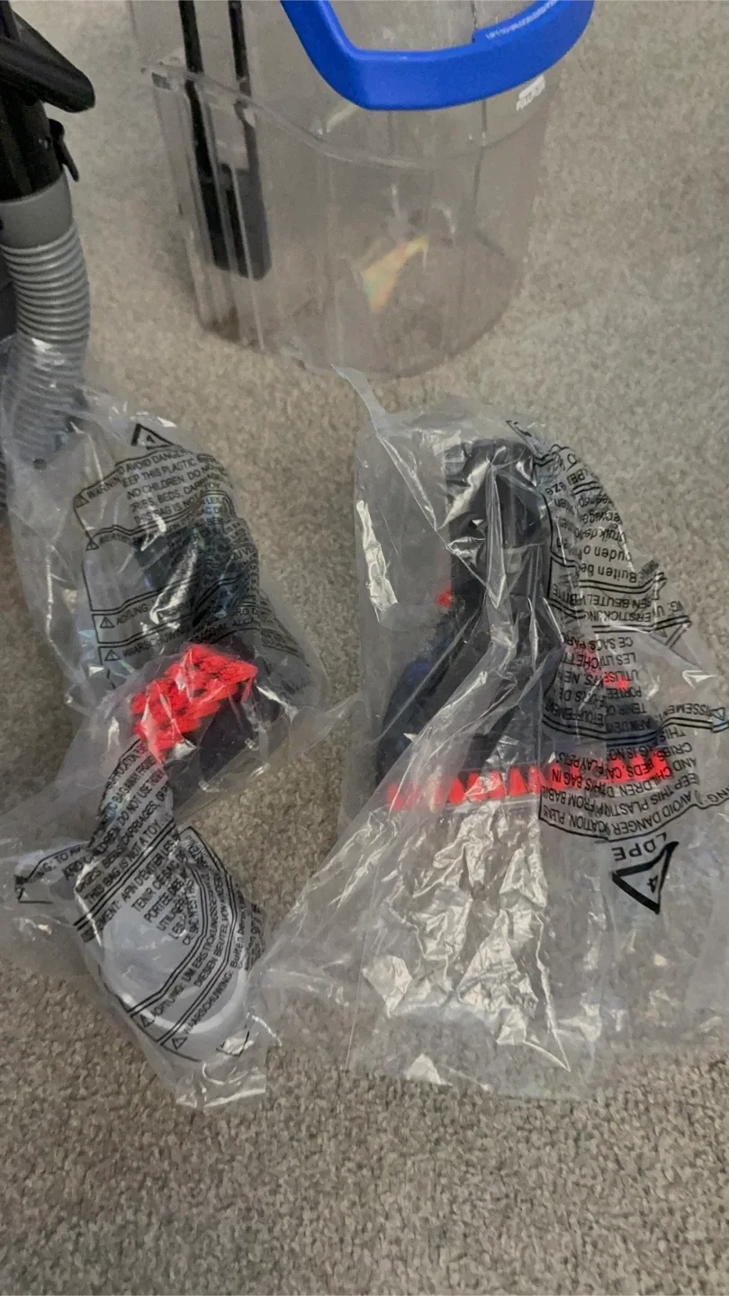 LIKE NEW Bissell Upholstery Spot Cleaner image indicator(6)