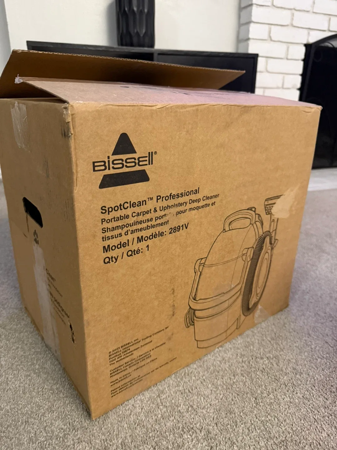 LIKE NEW Bissell Upholstery Spot Cleaner image indicator(8)