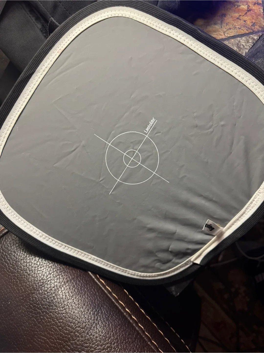 Lastolite Ezybalance Calibration Card - Grey/White image indicator(2)