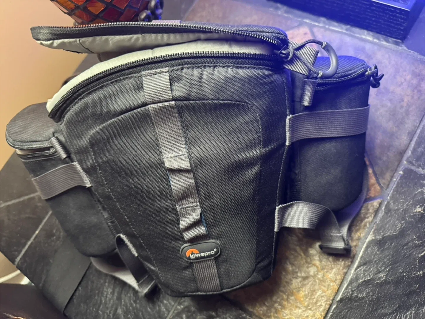 Lowepro Outback 100 Camera Bag