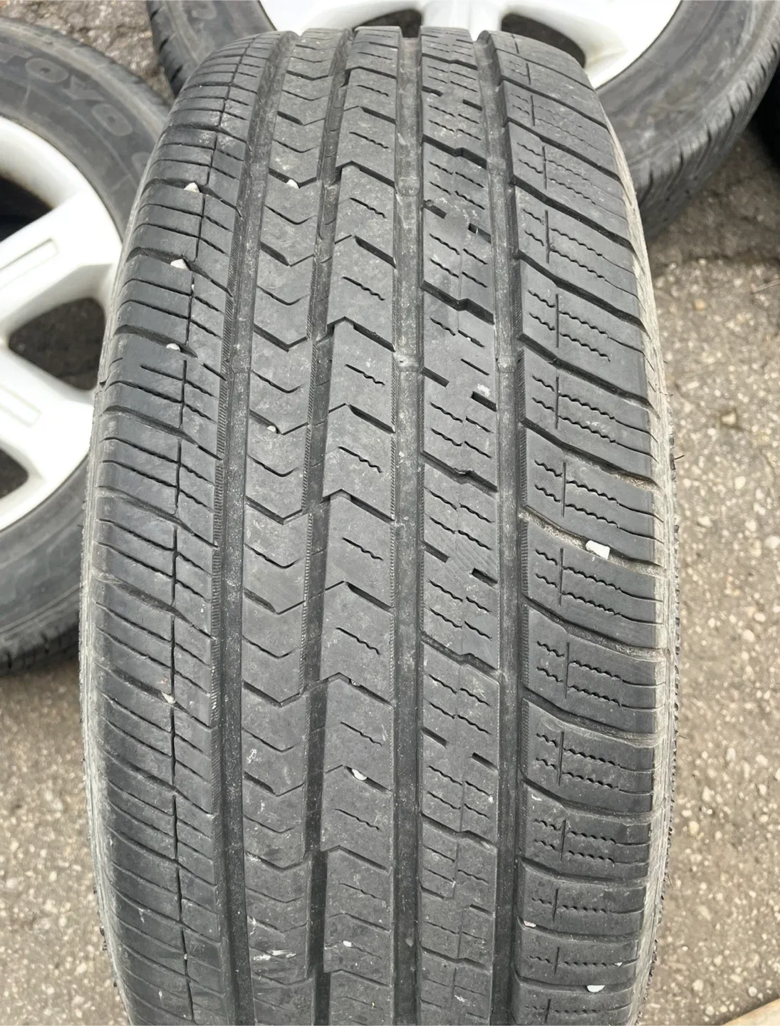 Nissan Rims with Toyo Open Country Tires - 235/65R18 image indicator(3)