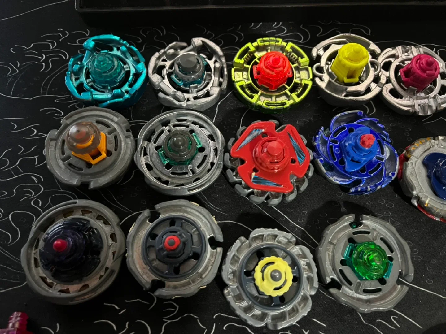 Beyblade Lot - Various Colours image indicator(4)
