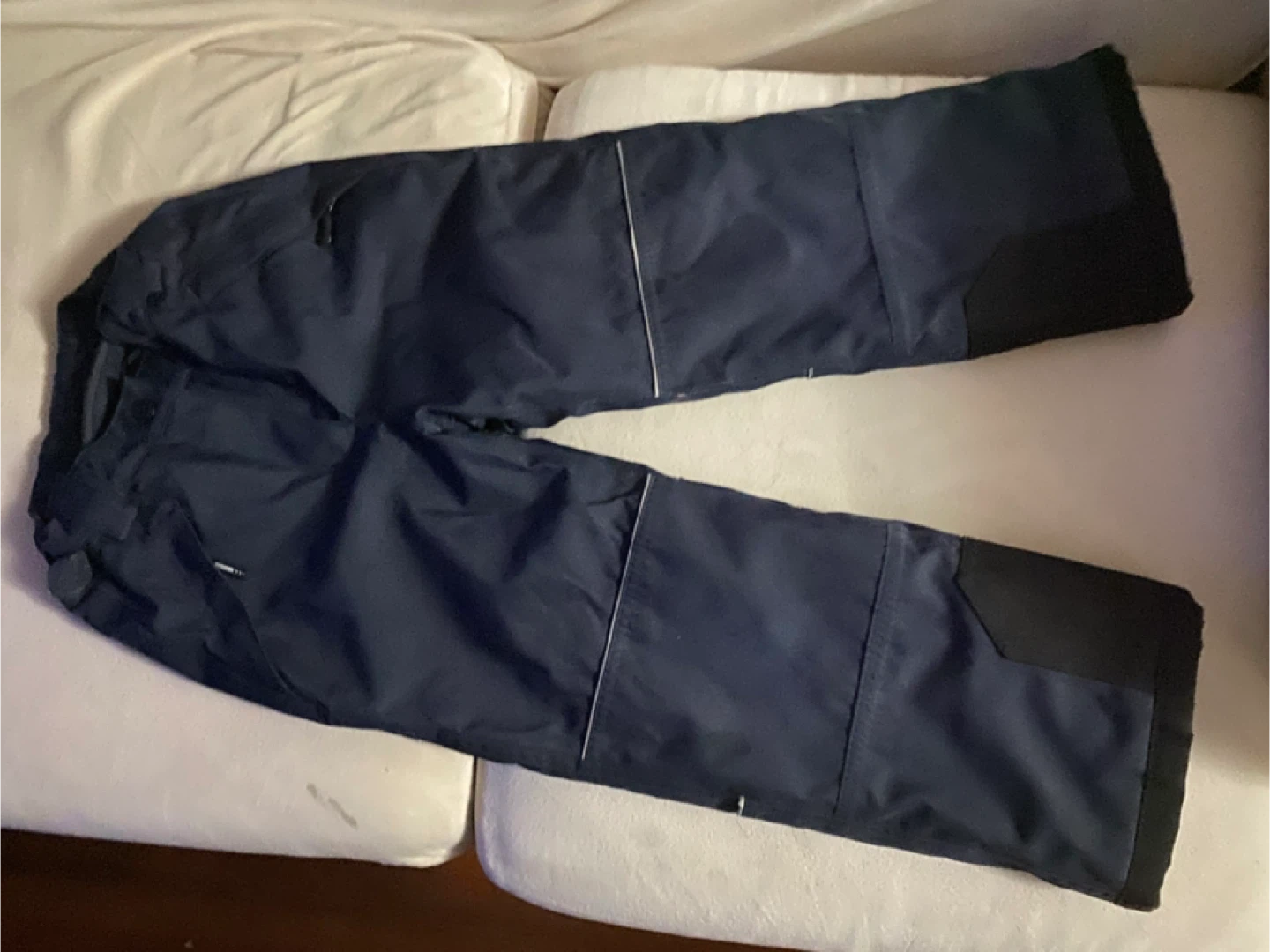Kids size 6 winter pants. For 6-7 yo
