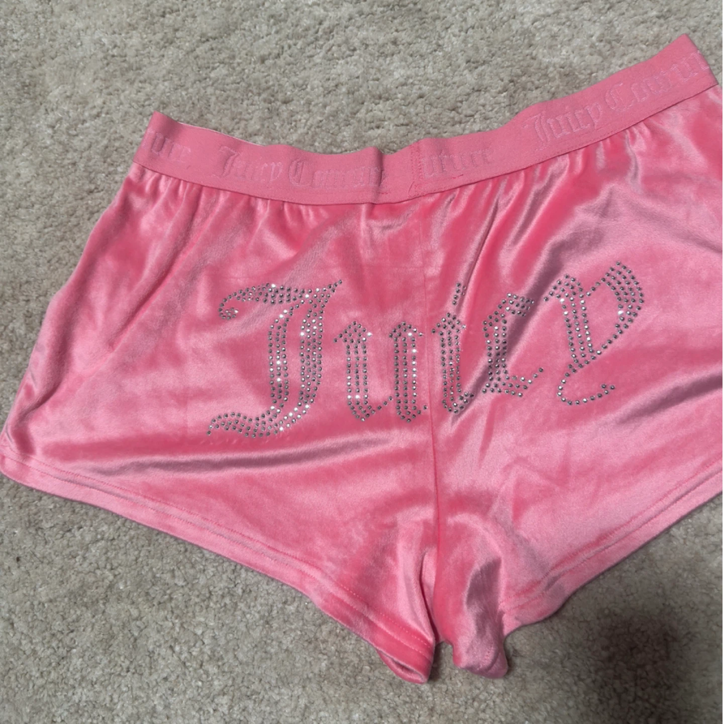 Juicy Couture Pink Velour Shorts, Size L - photo 2