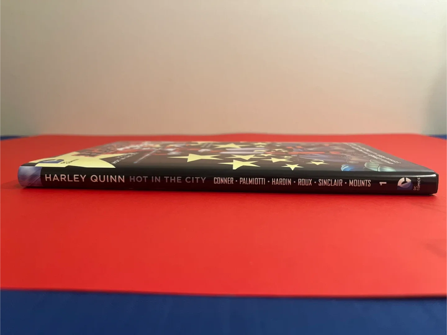 Harley Quinn Vol. 1: Hot in the City (The New 52!) image indicator(5)