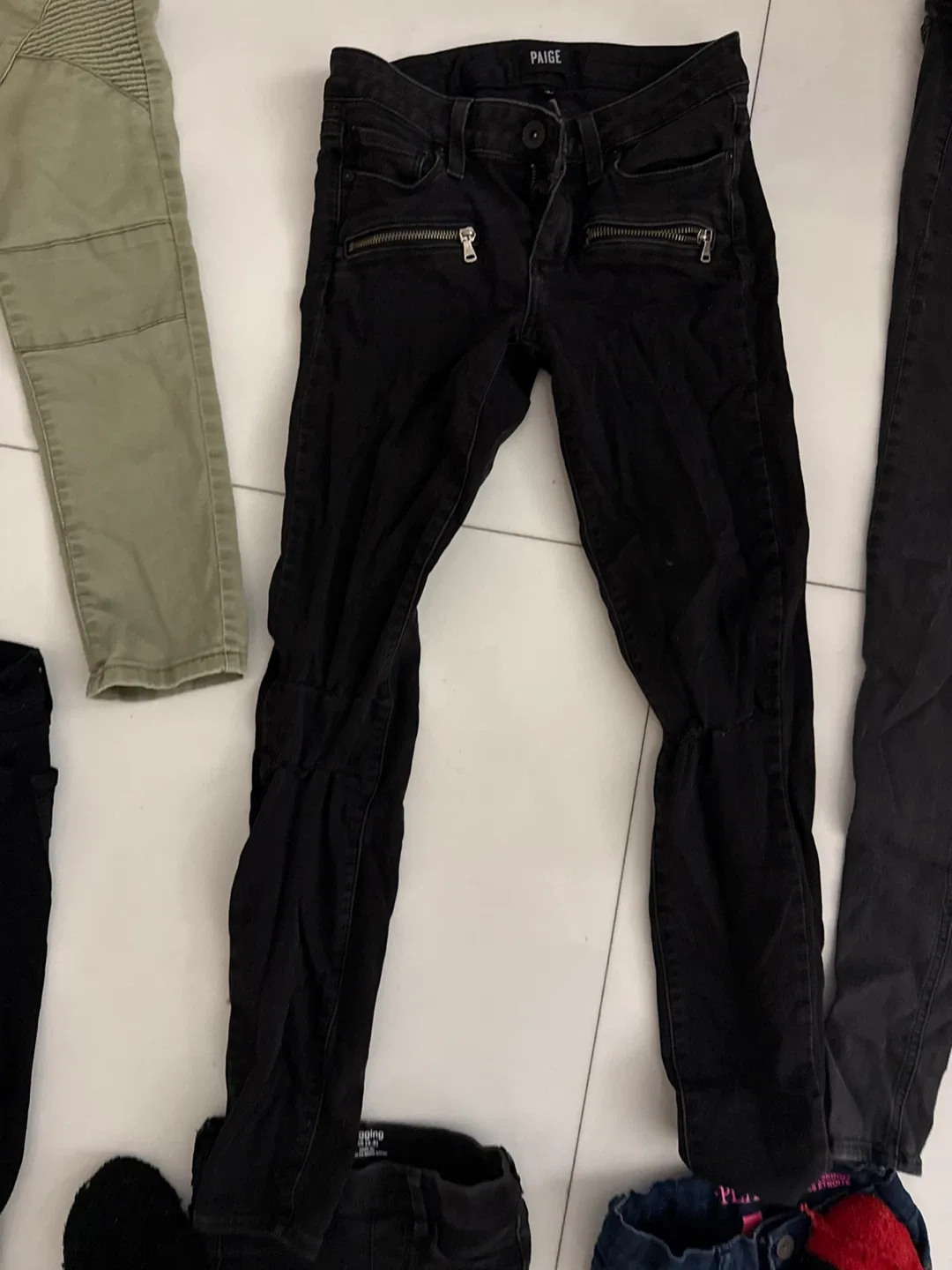 10 jeans 👖 Kids Jeans Bundle - image indicator(5)