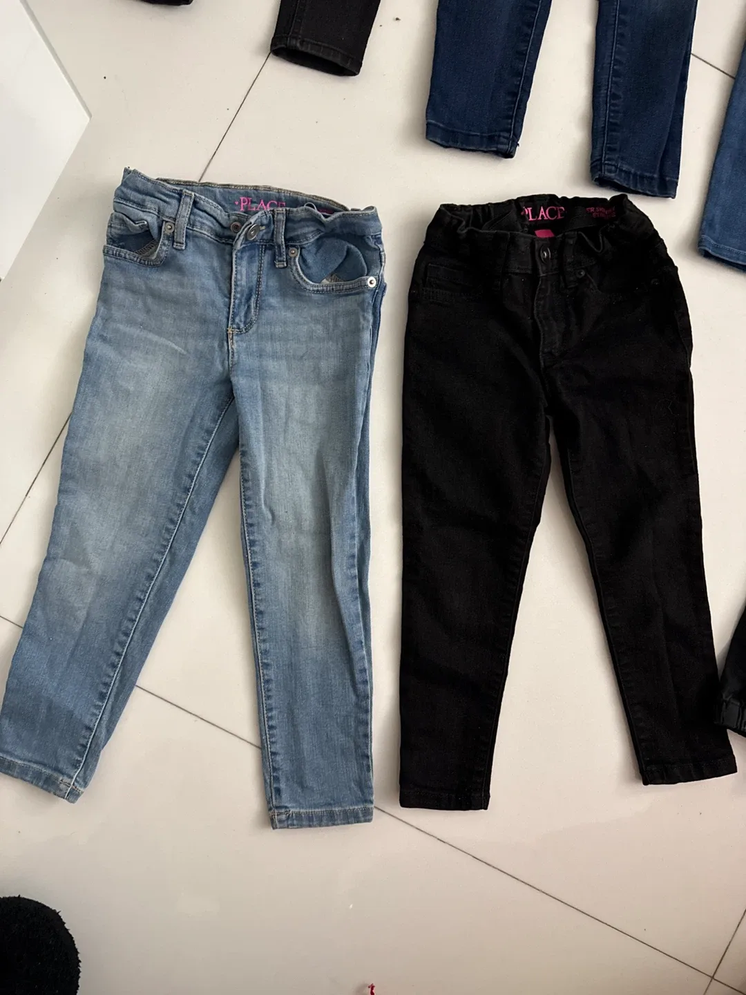 10 jeans 👖 Kids Jeans Bundle - image indicator(2)