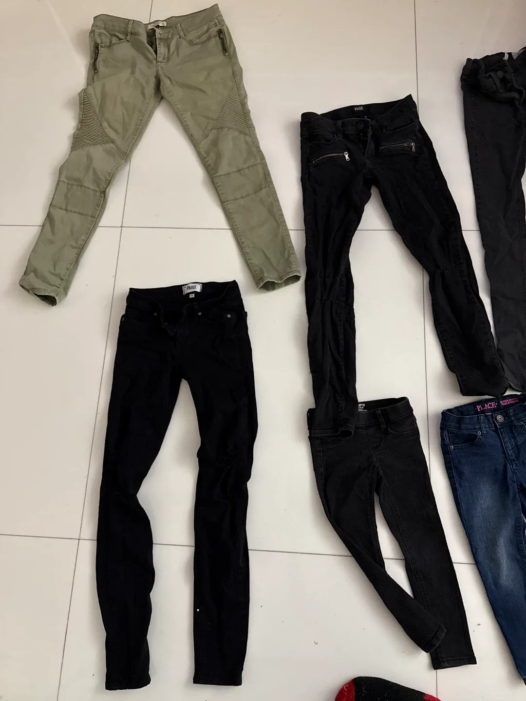 10 jeans 👖 Kids Jeans Bundle - image indicator(8)