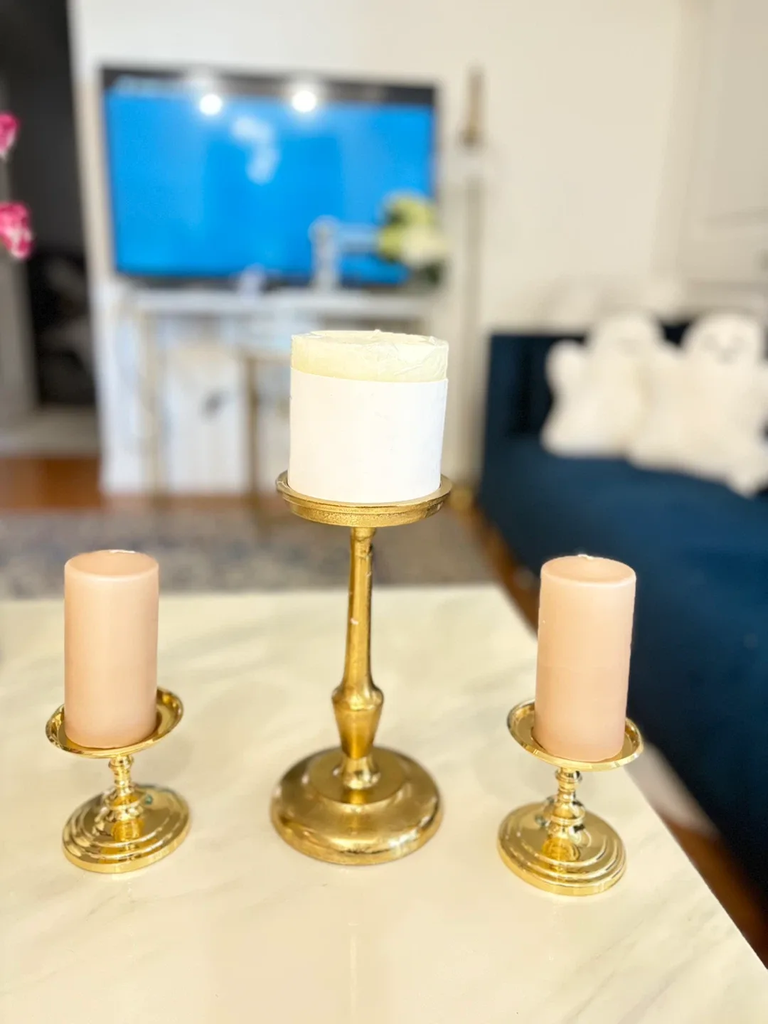 Gold Candle Holders (Set of 3) image indicator(2)