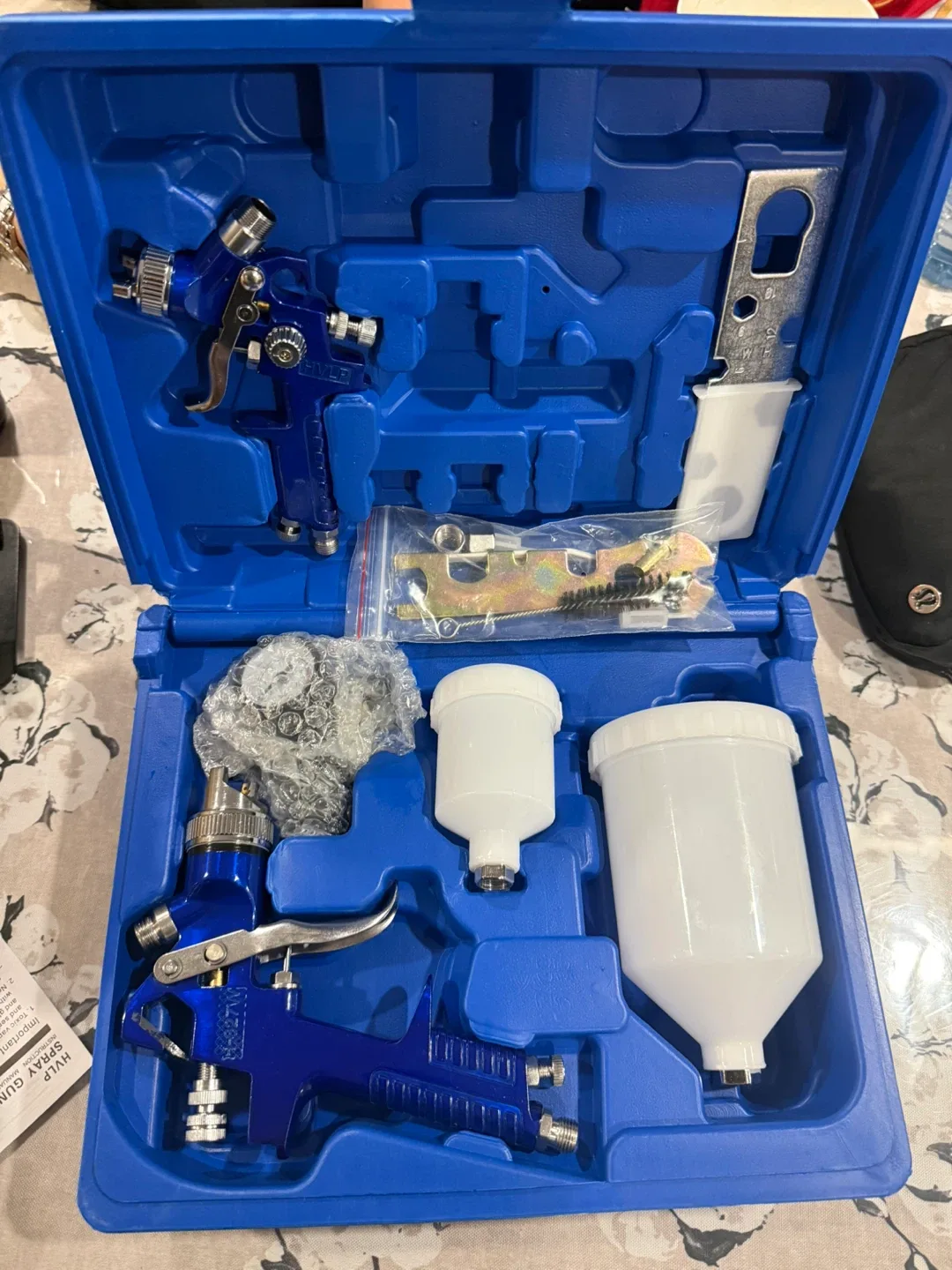 HVLP Air Gravity Spray Gun Set image indicator(4)