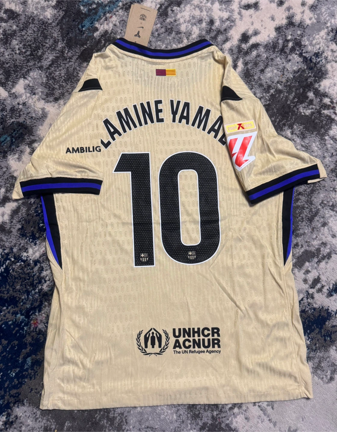FC Barcelona Lamine Yamal Jersey Size XL
