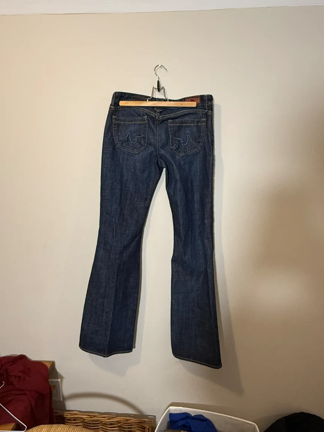 AG Low waisted y2k Jeans, Size 29R image indicator(3)