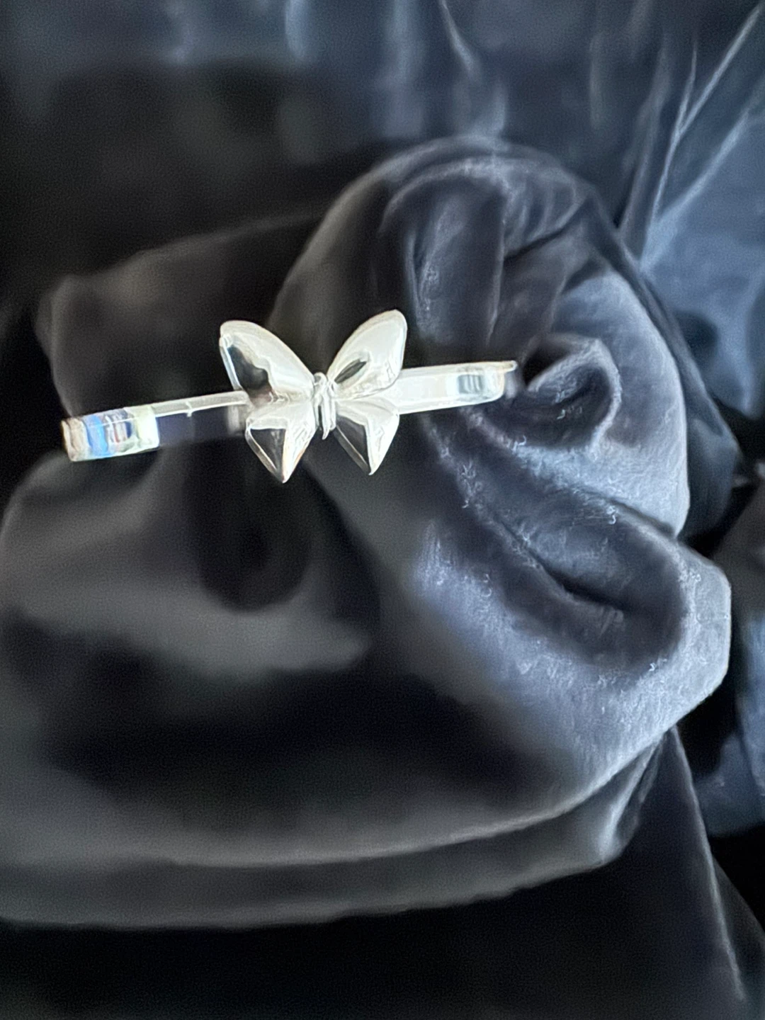 Stainless Steel Bow Bangle Bracelet - photo 3