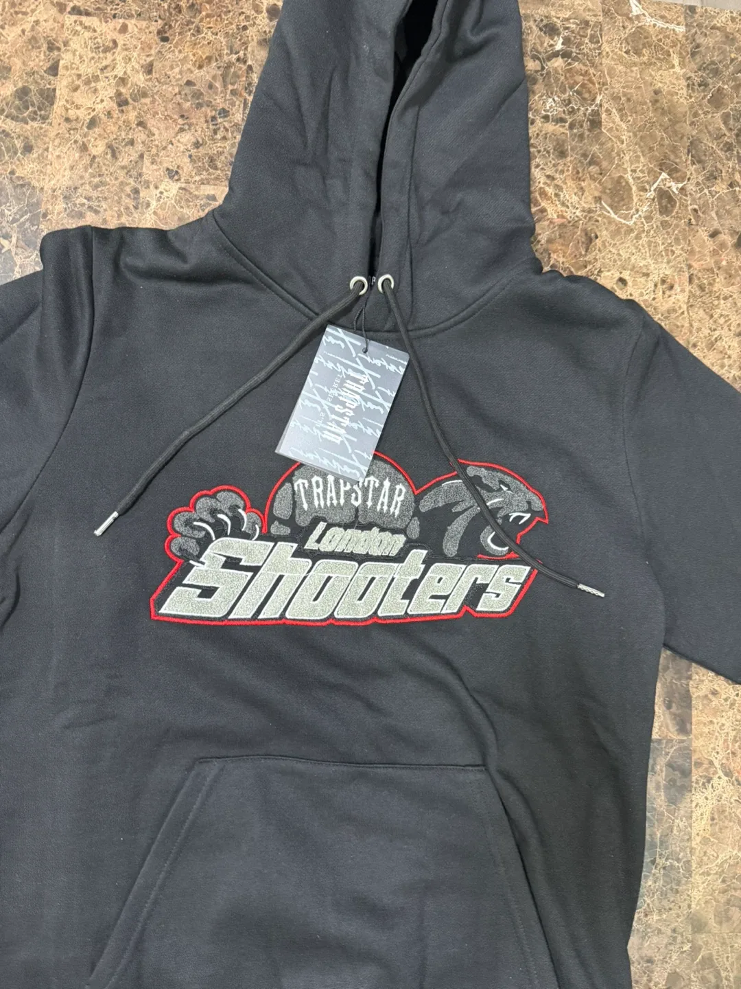 Trapstar London Shooters Black Hoodie & Sweatpants Set image indicator(2)