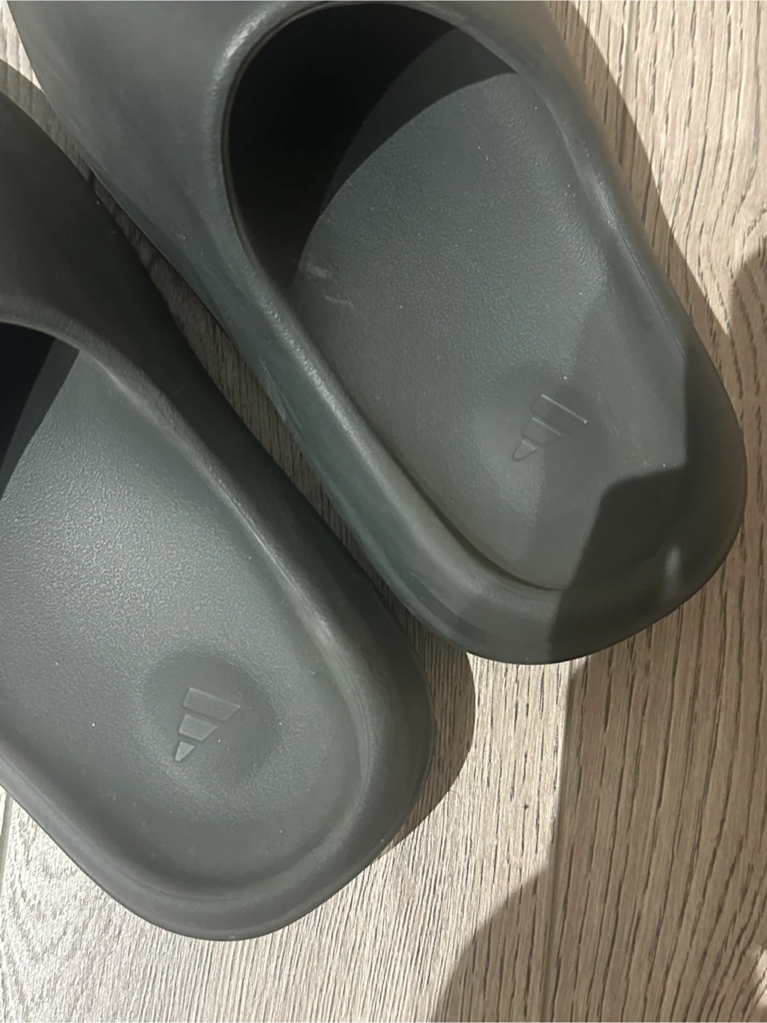 Adidas Yeezy Slides - Size 6US - photo 2