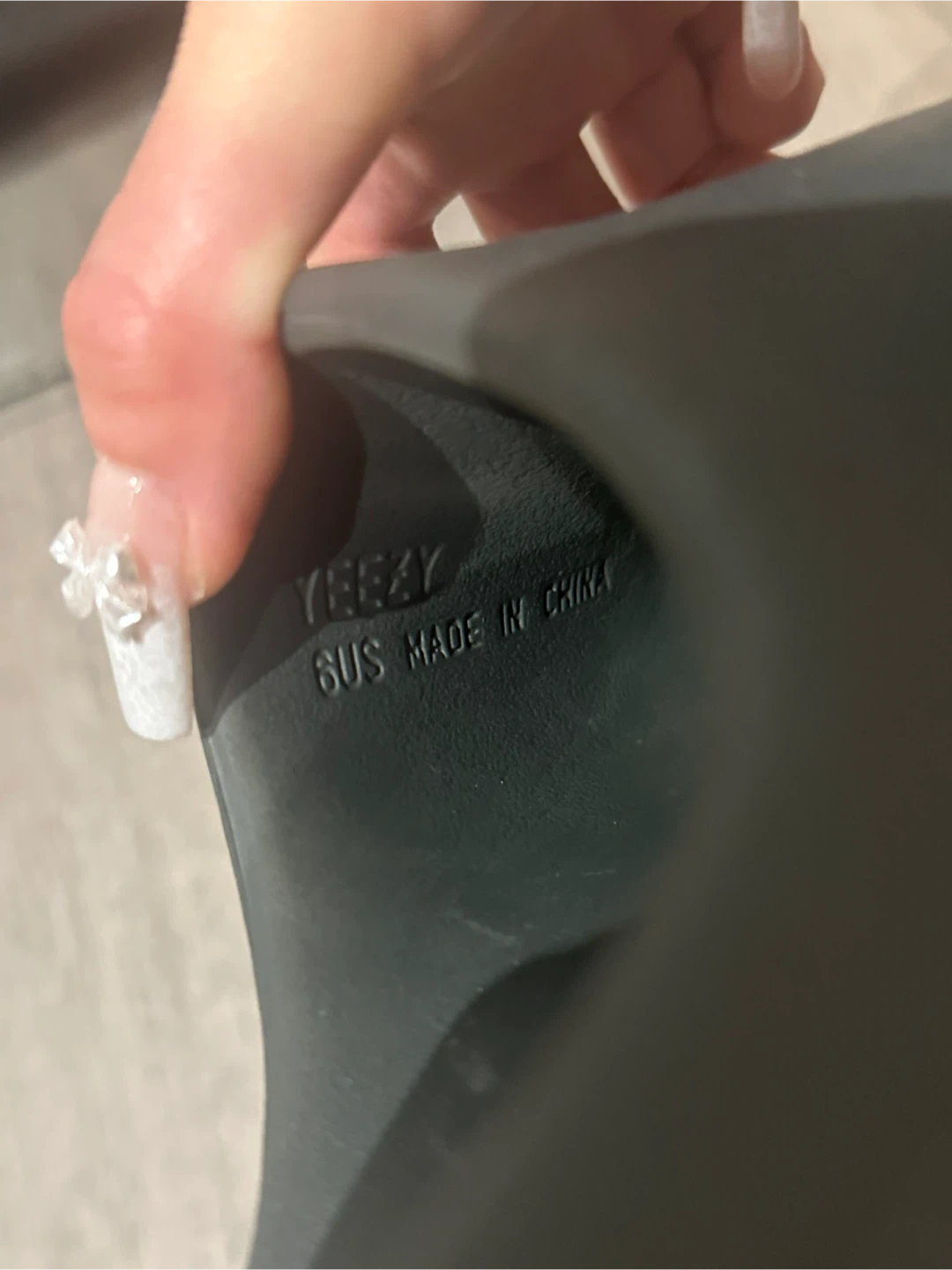 Adidas Yeezy Slides - Size 6US - photo 3