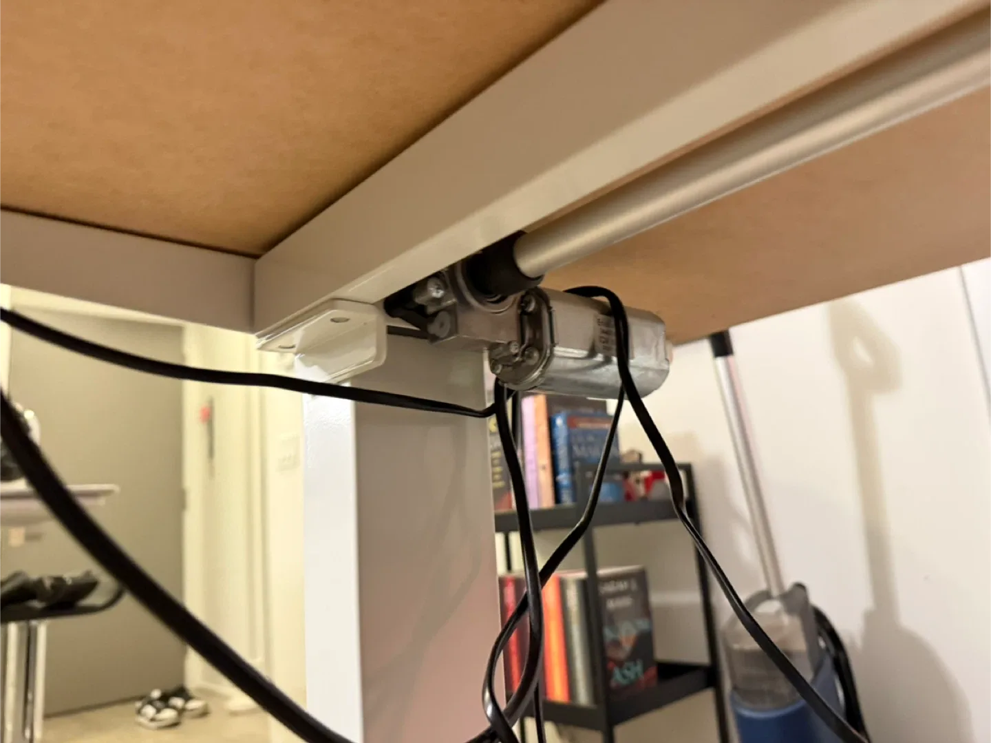 VIVO White Standing Desk image indicator(5)