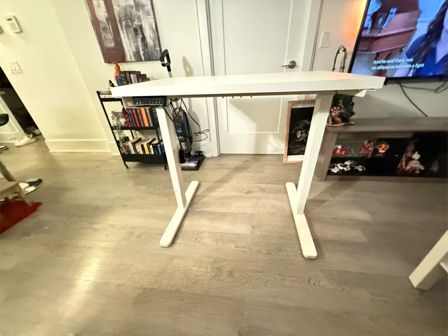 VIVO White Standing Desk