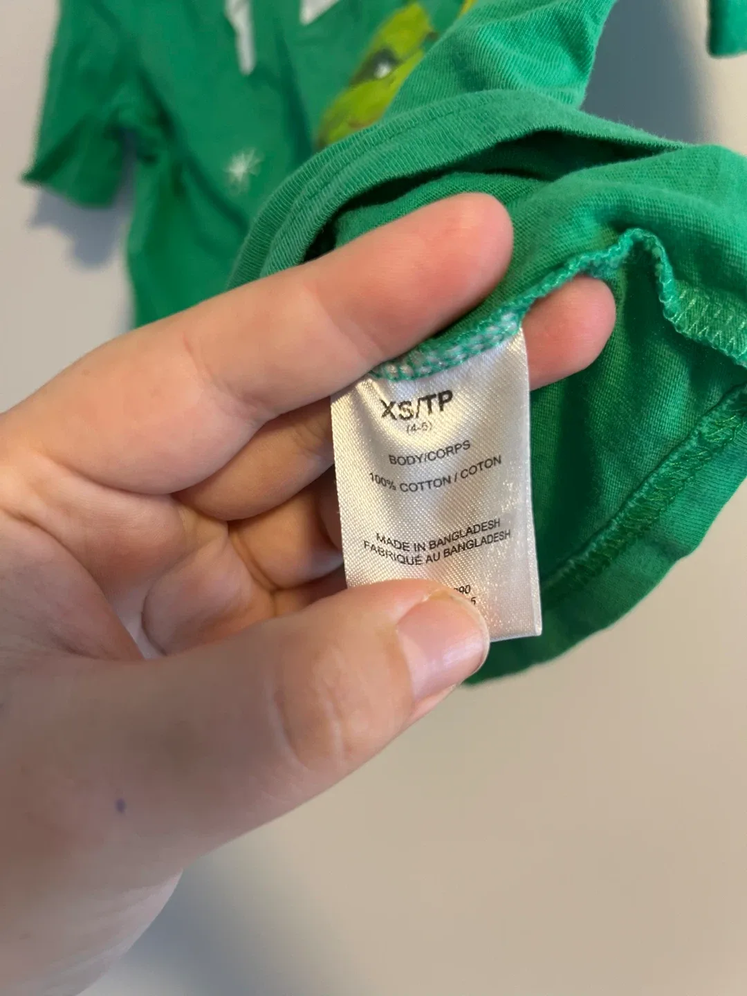 Grinch clothing image indicator(2)