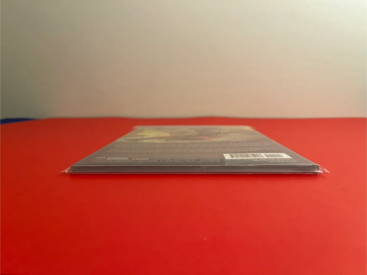 Batman Beyond Vol. 1 Brave New Worlds image indicator(4)