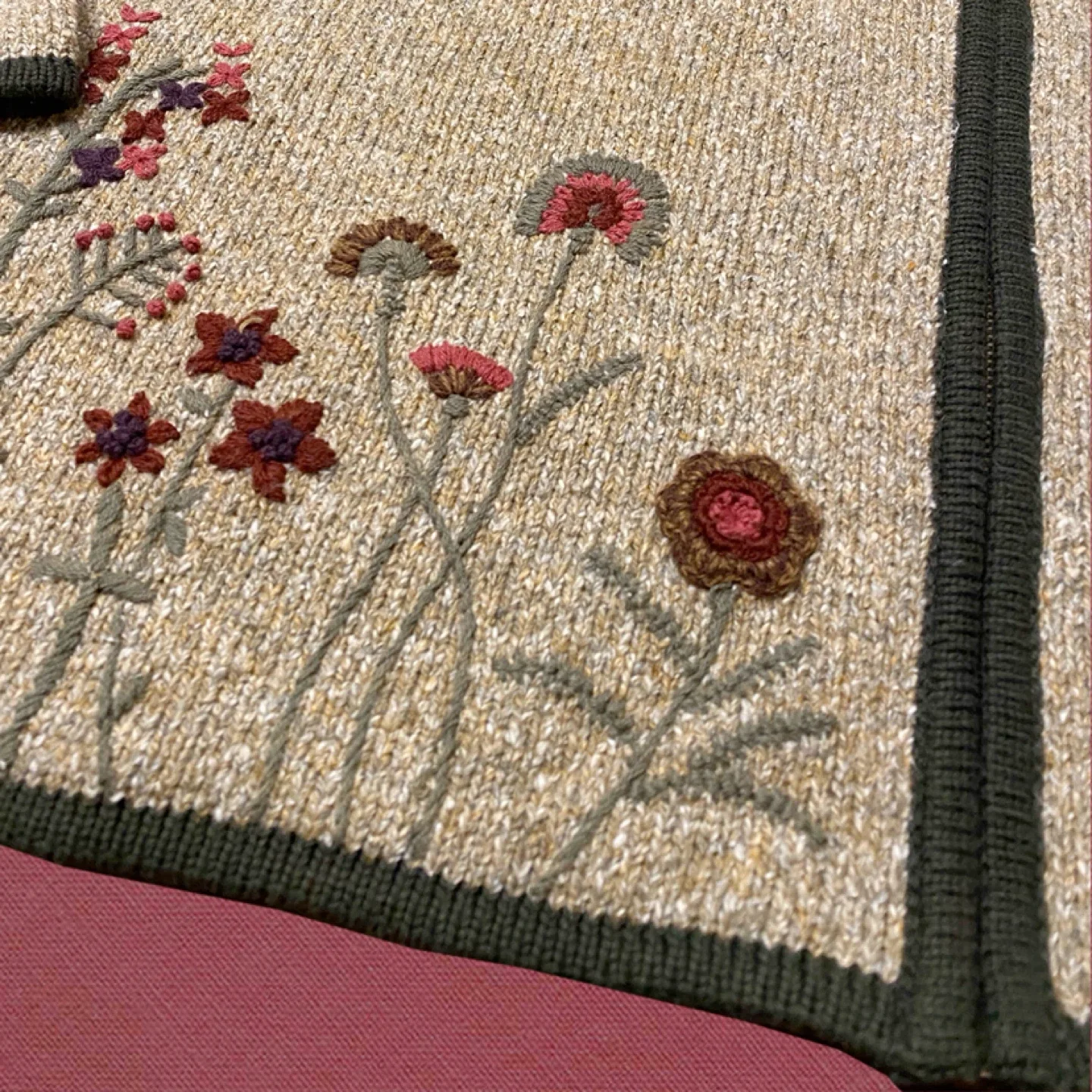 Vintage Northern Reflections Embroidered Sweater (large) image indicator(4)