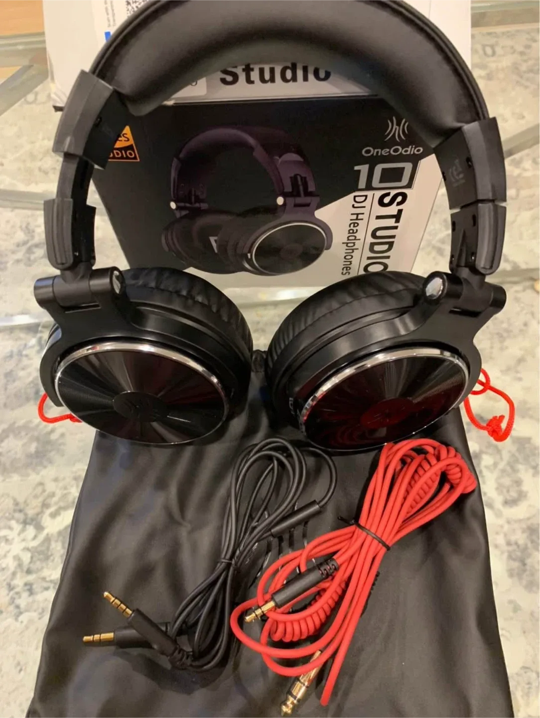 OneOdio Studio Pro 10 DJ Headphones - Like New! image indicator(4)