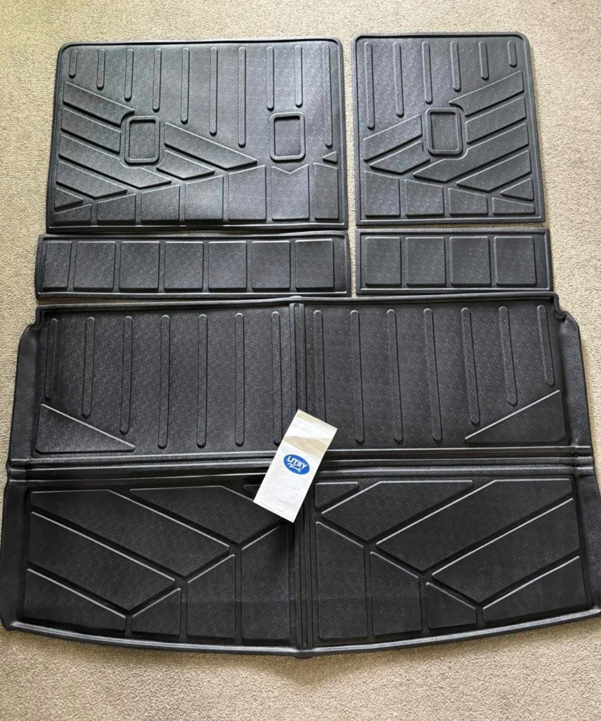 2018-2024 Ford Expedition Max/Lincoln Navigator L Cargo Mat image indicator(2)