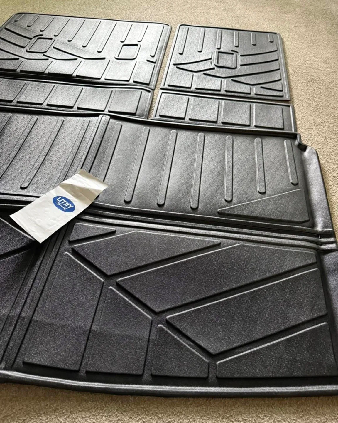 2018-2024 Ford Expedition Max/Lincoln Navigator L Cargo Mat image indicator(3)