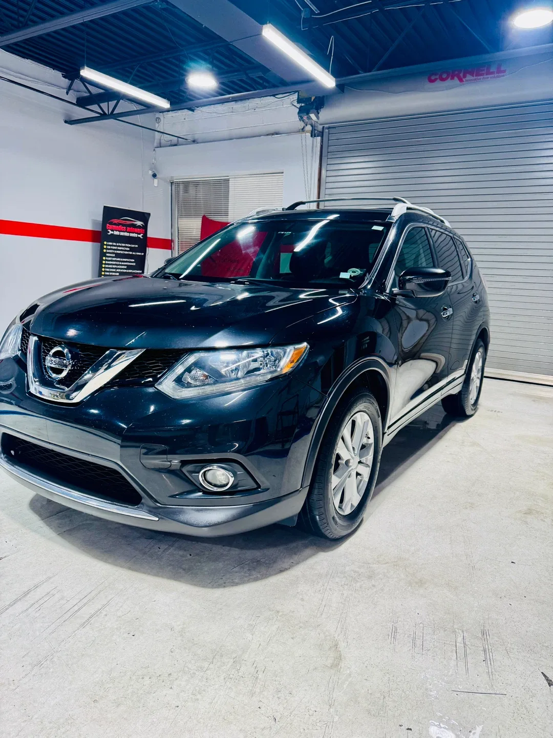 2016 Nissan Rogue SV - Great Condition! image indicator(2)